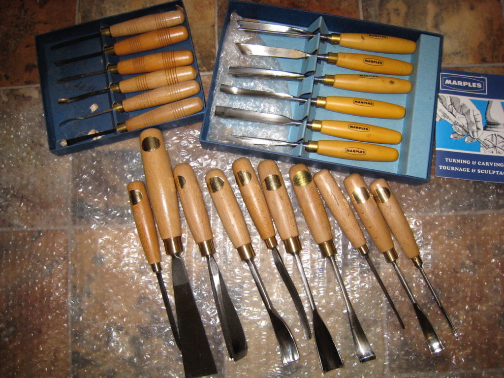 Picture of woodcarving tools - Oxford and district woodcarvers - About us page